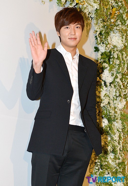 [T포토] 이민호 솔미누나 축하해요(한재석 박솔미 결혼식)
