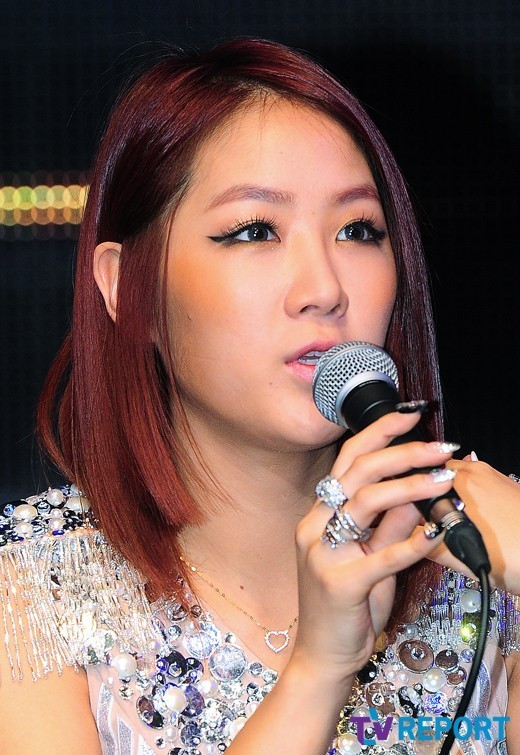 [T포토] 소유 많은 분들이 도움을 주셨어요~(쇼케이스)