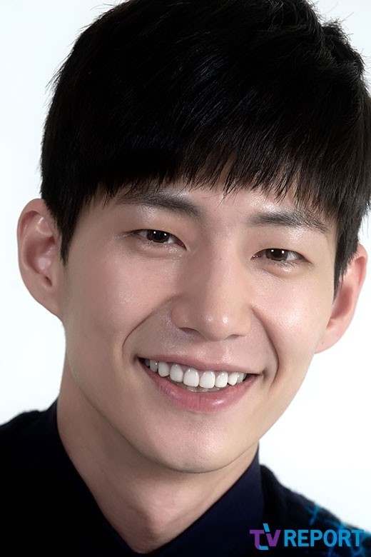 [T포토] 송재림 깜찍 미소 선사하는 김선생