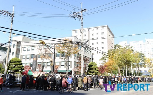 [T포토] 티제이미디어 앞 성인가요 활성화 위한 가수 결의대회 열려