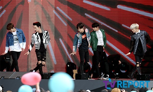 [T포토] 샤이니 팬심 훔치는 링딩동 무대(쇼 음악중심)