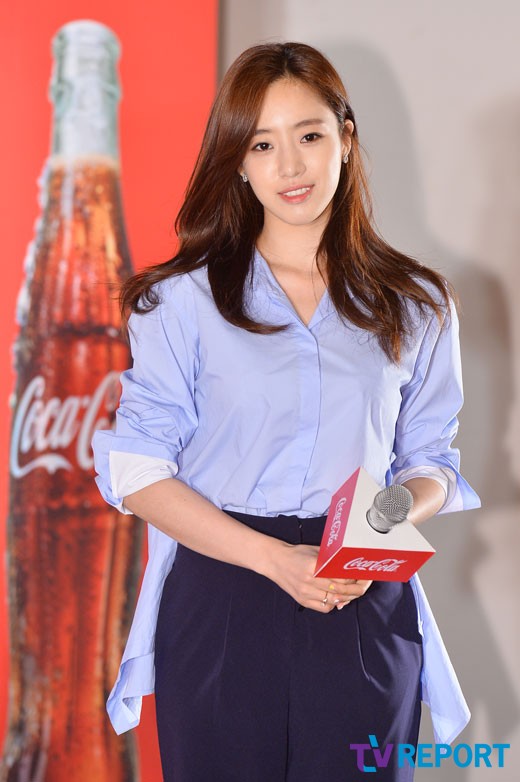 [T포토-Lab] 유빈-은정 섹시VS단아, 걸그룹 선후배의 패션 대결