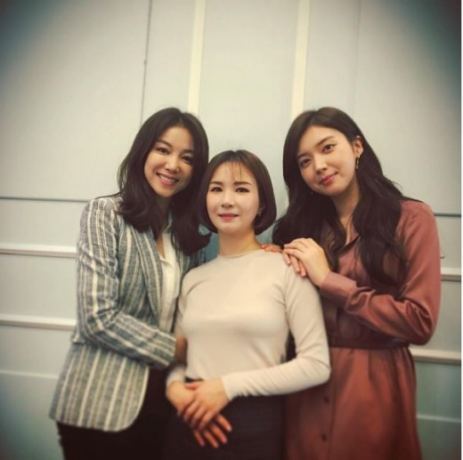 딸 부잣집 외모, 이 정도…김옥빈, 얼짱 세 자매샷