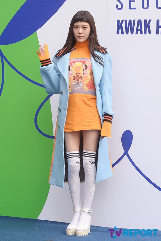 [T포토] 리지 말라도 너무 말랐네