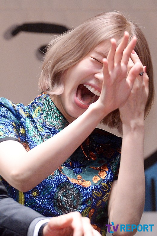 [T포토] 정소민 박장대소하는 모습도 예쁘네