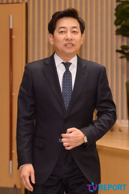 [T포토] 김성준 여유로운 발걸음