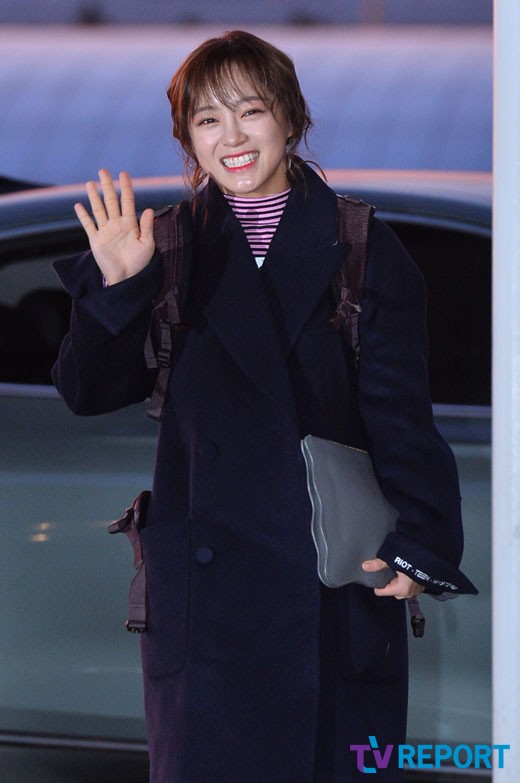 [T포토] 김세정 미소로 아침 알리는 모닝엔젤