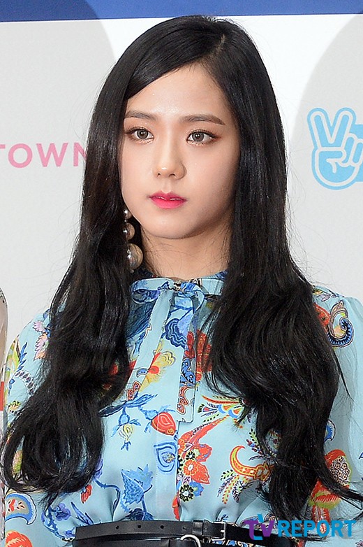 [T포토] 지수 블랙 헤어 컬러가 매력적