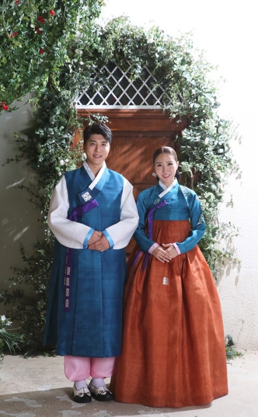 [단독] 트로트가수 유호, 국악인 김지애와 2년 열애 끝 결혼