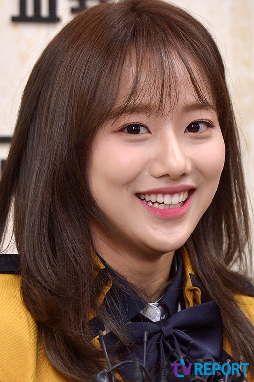 [T포토] 나은 빠져드는 미모
