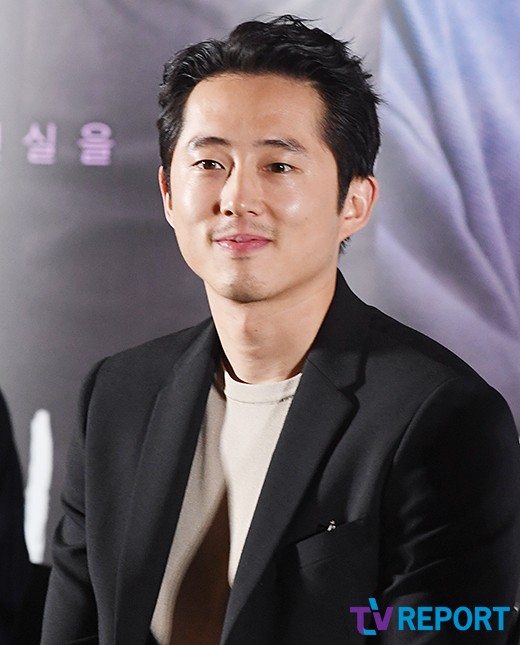 [T포토] 스티븐 연 달달한 눈빛