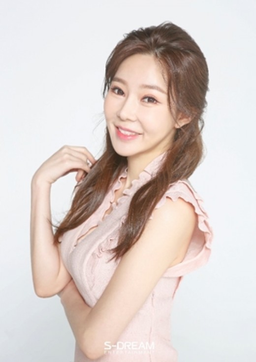 일라이♥ 지연수, 김미려와 한솥밥…에스드림이엔티 전속계약