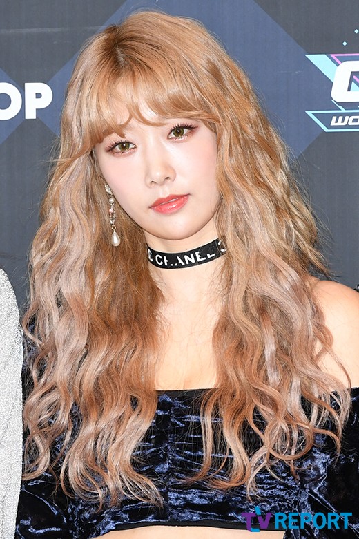 [T포토] 유니스 미모에 물이 올랐네