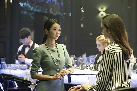 양자물리학, 신선함 반 익숙함 반 범죄영화 [어땠어?]