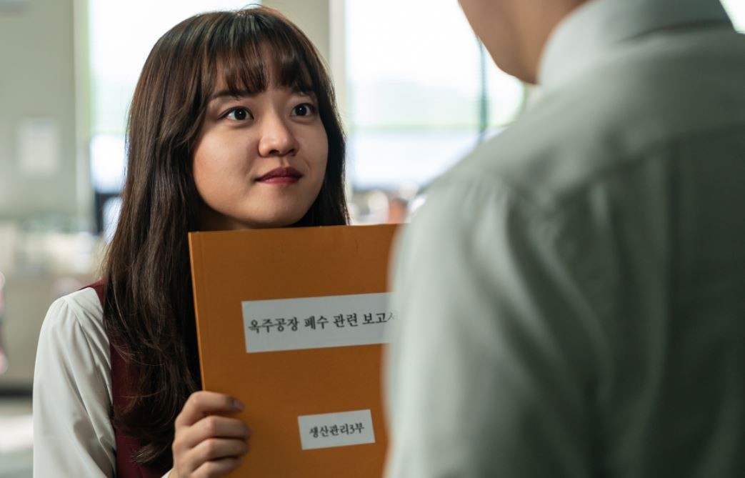 찐 업무 베테랑…삼진그룹 영어토익반 고아성 스틸 [필름:리포트]