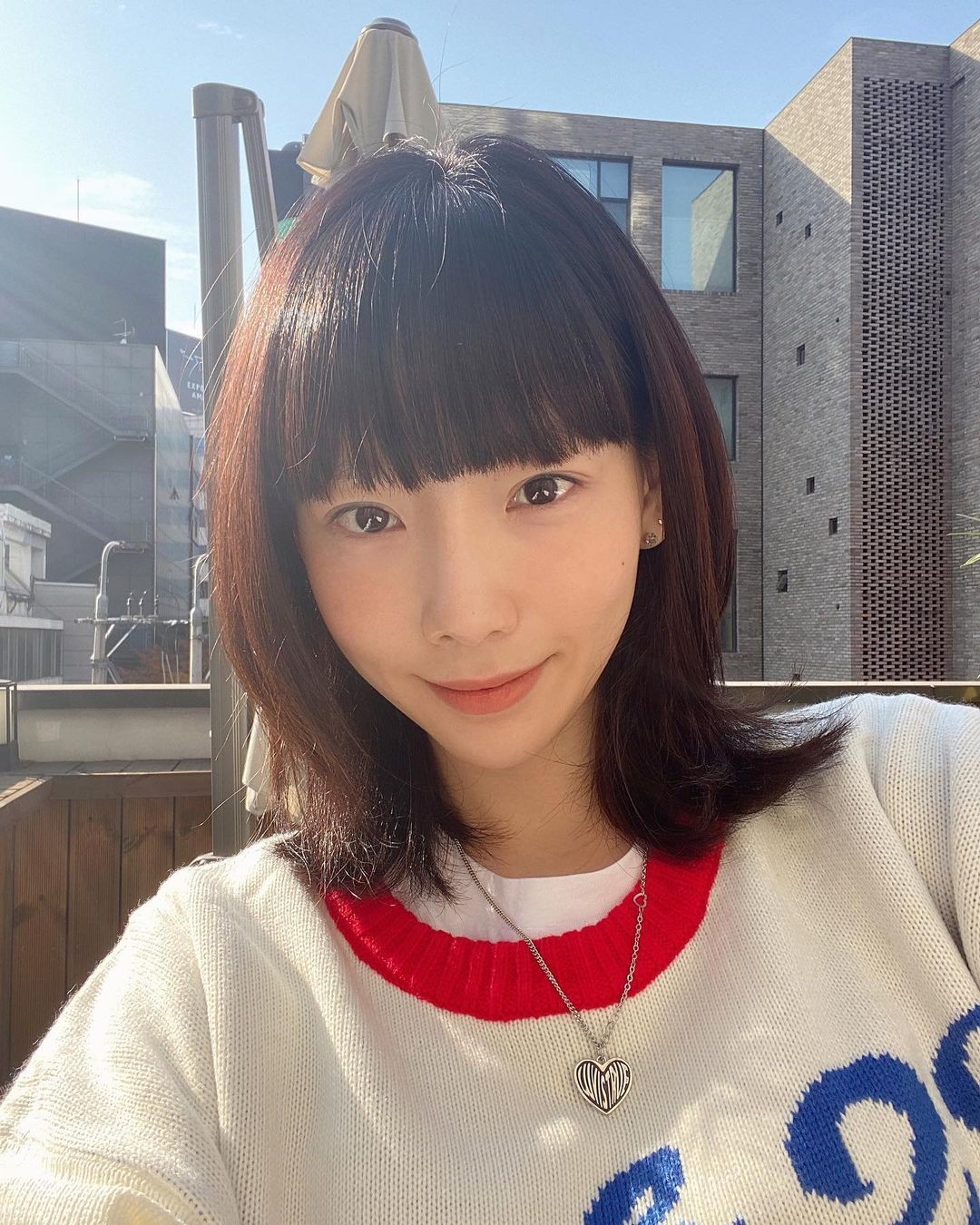 소시 태연, 일자 앞머리+초동안 미모…10대라고 해도 믿겠어 [리포트:컷]