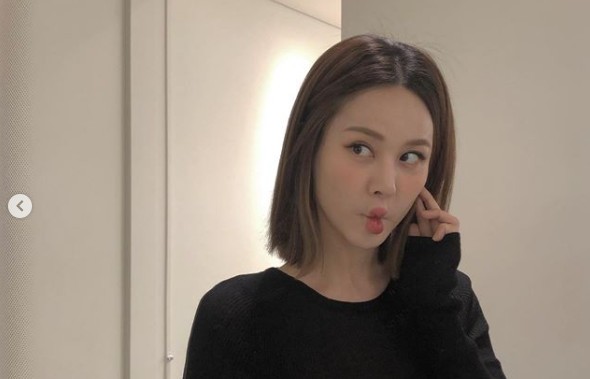 아이비, 꾸럭美 뽐내며 전한 근황 예쁨 한도 초과 [리포트:컷]
