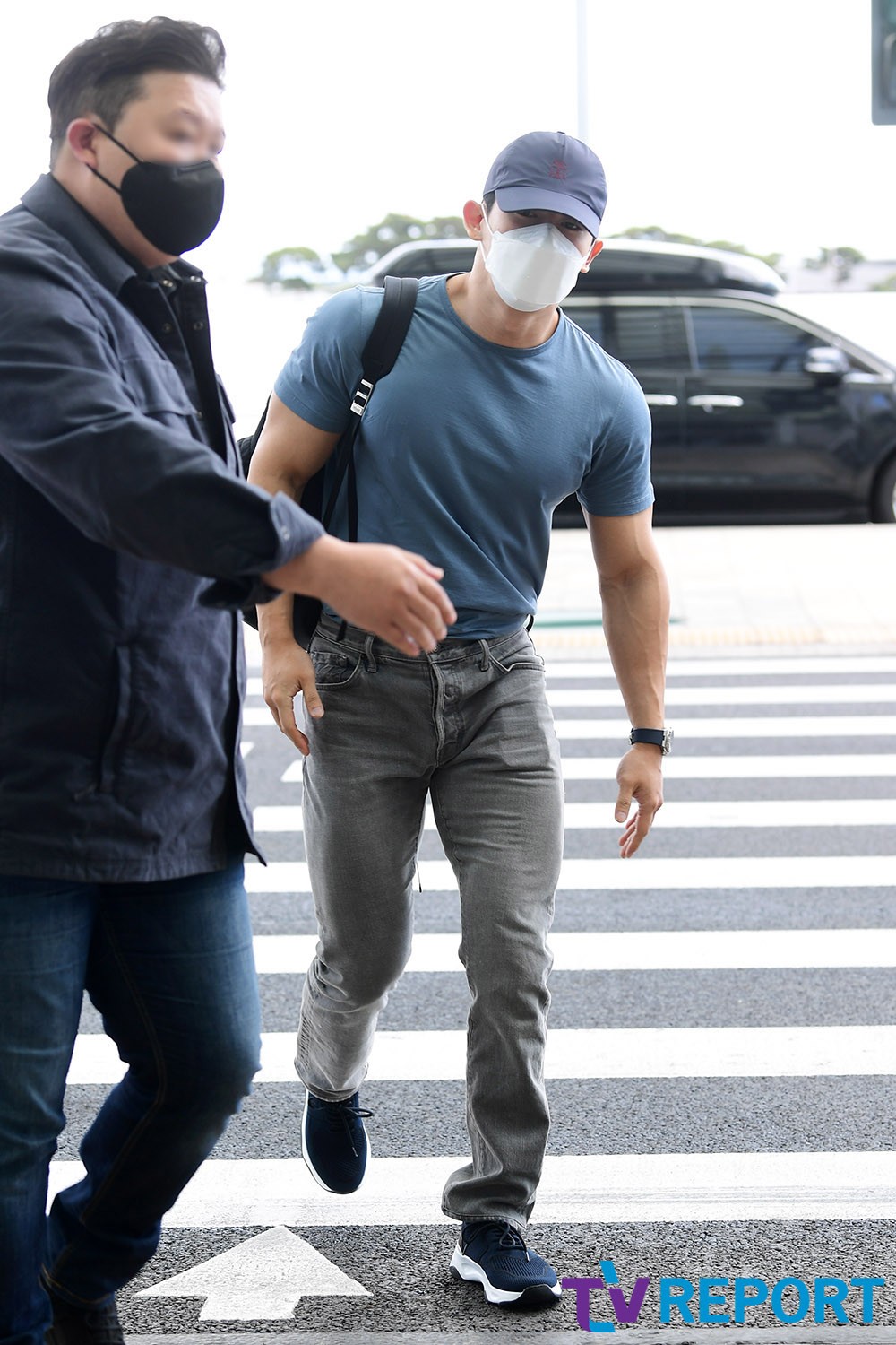 [T포토] 원호 다부진 근육질 몸매