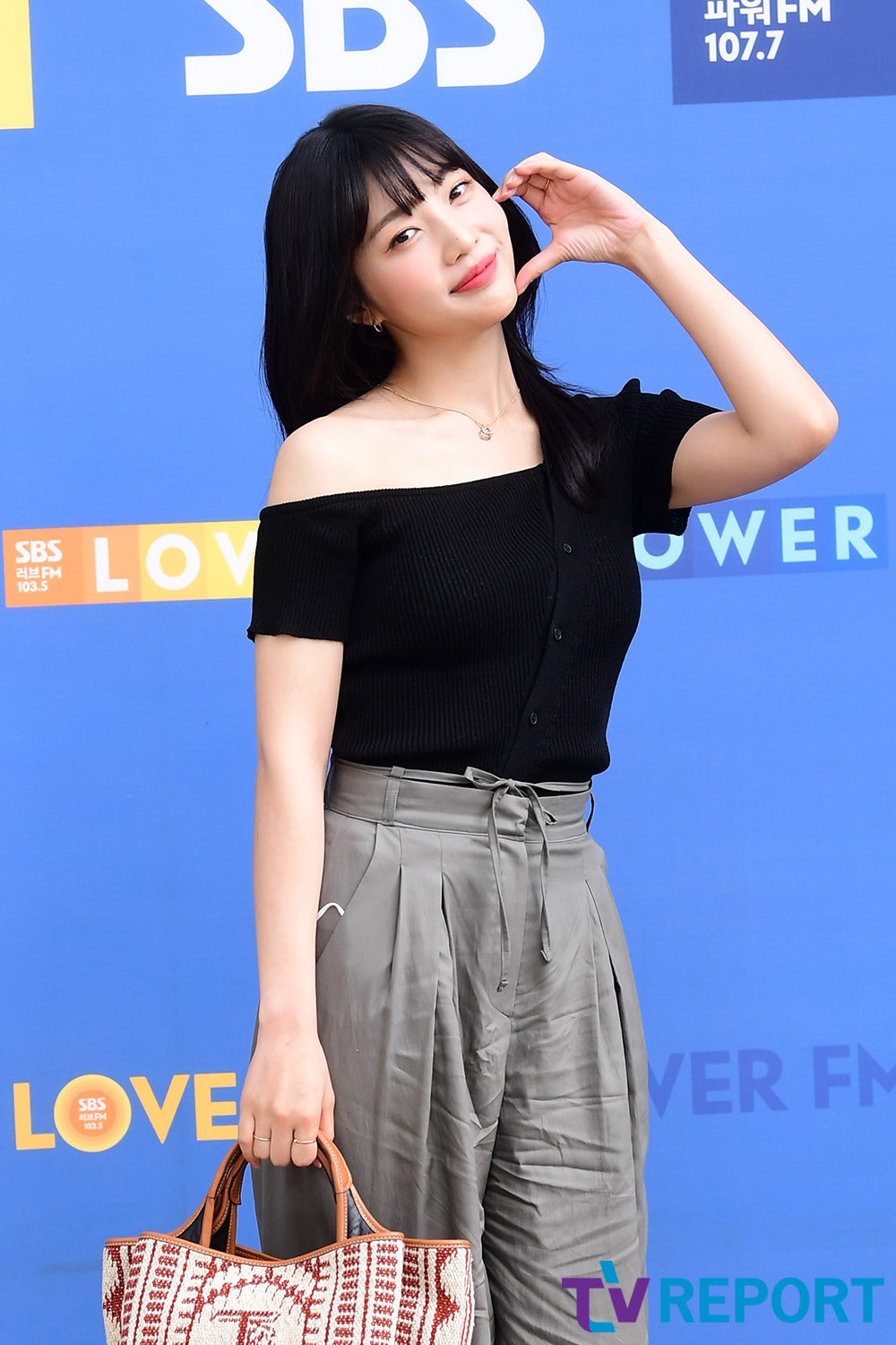 [T포토] 조이 깨물어 주고 싶은 볼하트