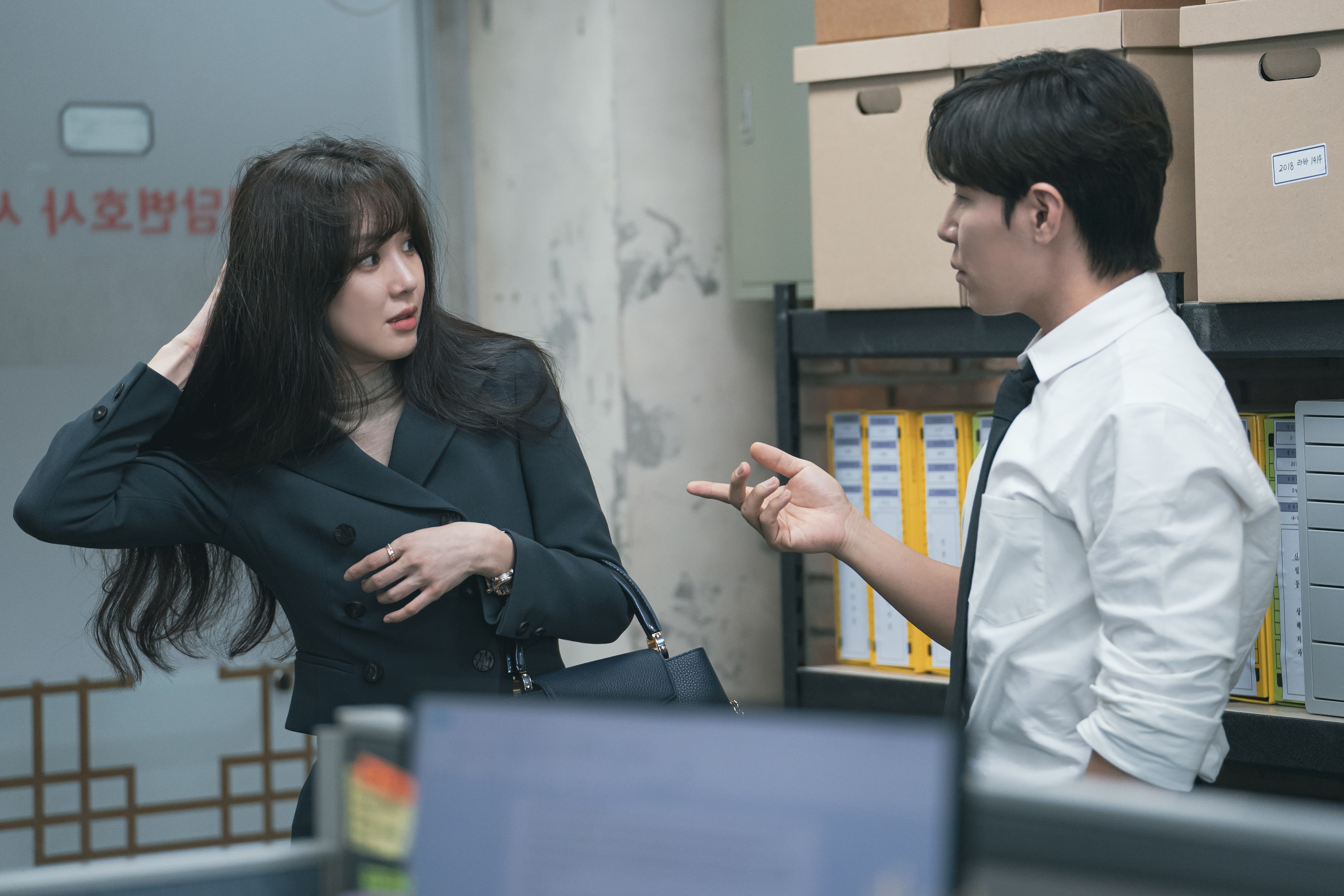 정려원vs이규형, 극과 극 변호사가 만나면