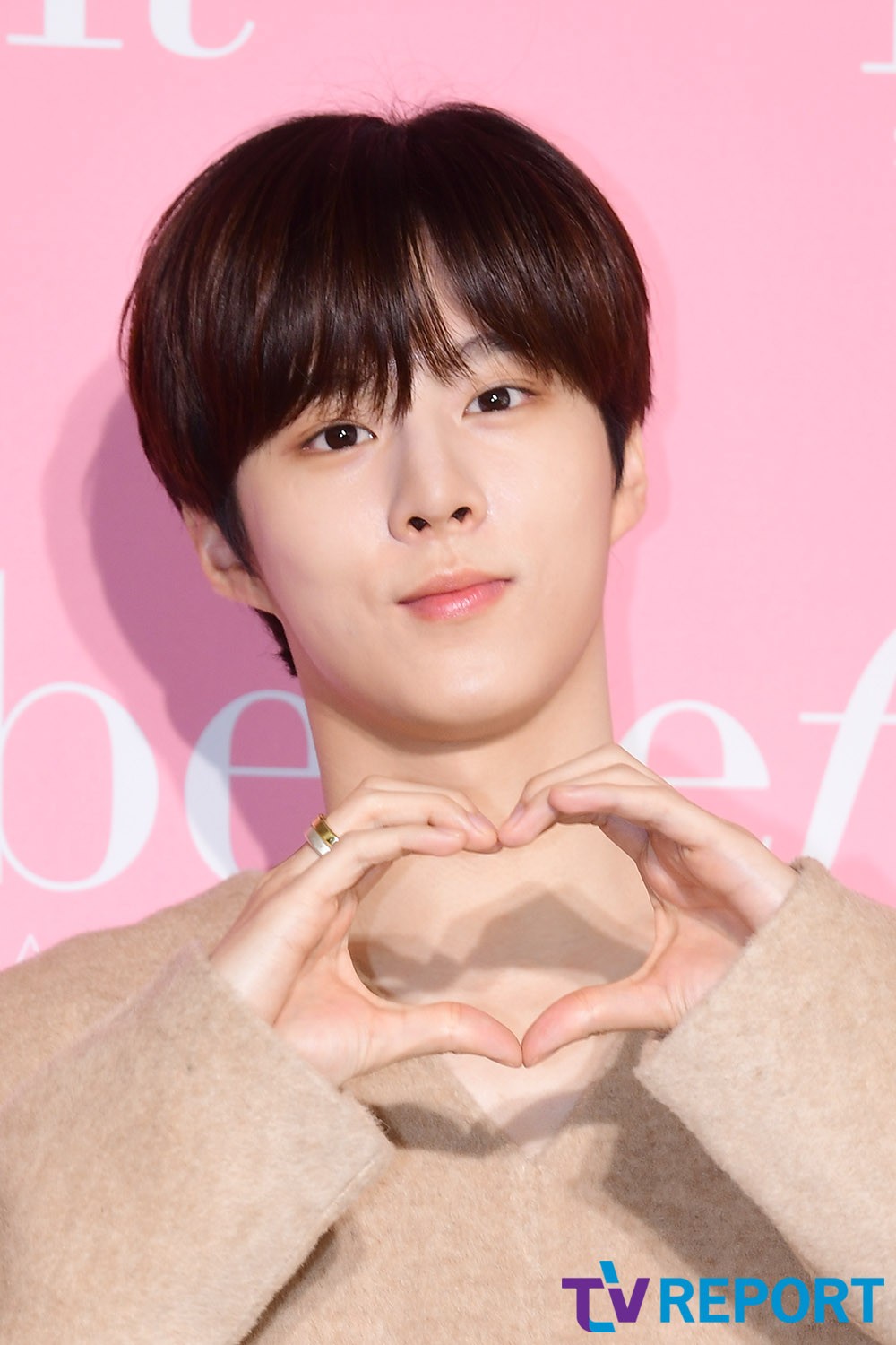[T포토] 김우석 남친짤의 정석