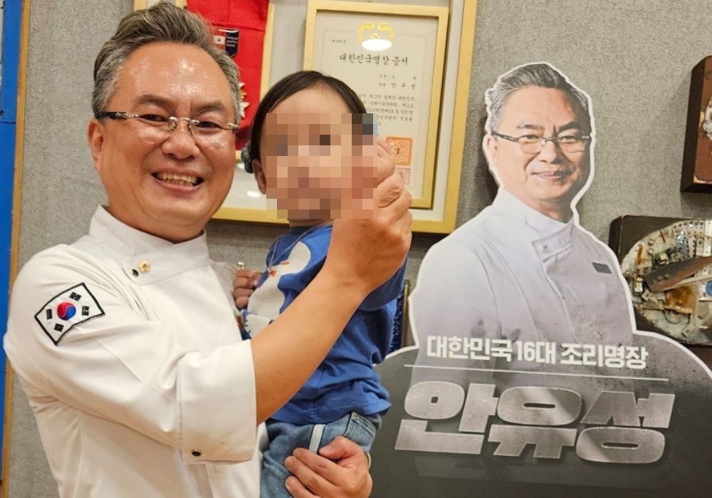 안유성, 김밥 200줄 싸들고 무안行... 새해엔 유가족 전복죽 대접 [종합]