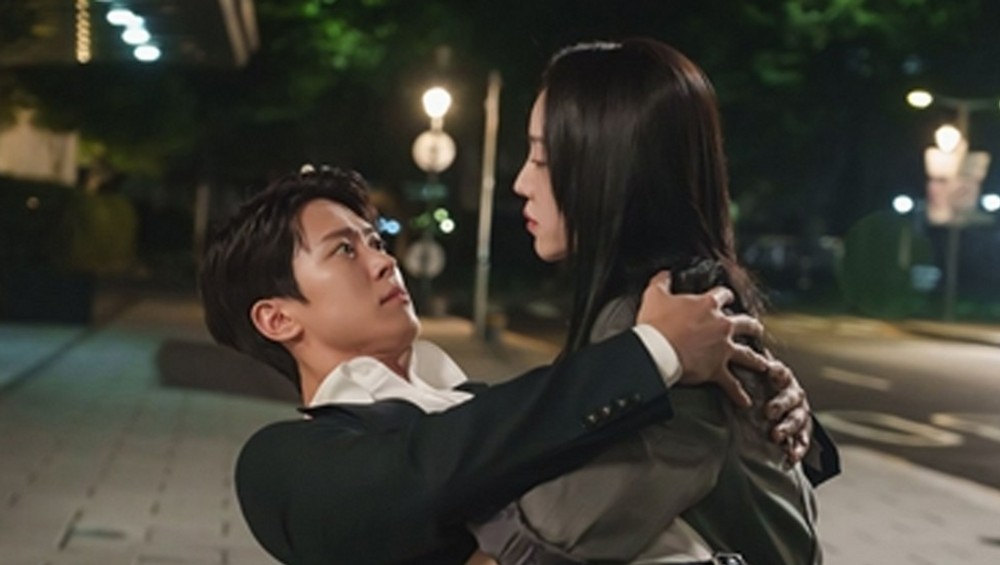 시청률 10% 넘을까…파격 소재→글로벌 1위로 안방 후끈 달군 韓 드라마 ('은밀한 감사')