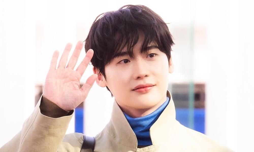 IU at Lee Jong Suk, Naghiwalay Na?! Ano ba Talaga ang Nangyari Pagkatapos ng 4 Taong Relasyon? π 0001393873 003 20260710164710138