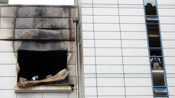남동공단 화재 2차 감식…스프링클러 배관 등 확인