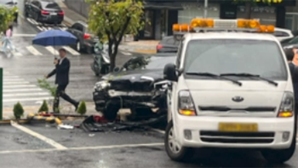 강남 역삼역 인근서 6중 추돌‥사고 낸 운전자 '만취'
