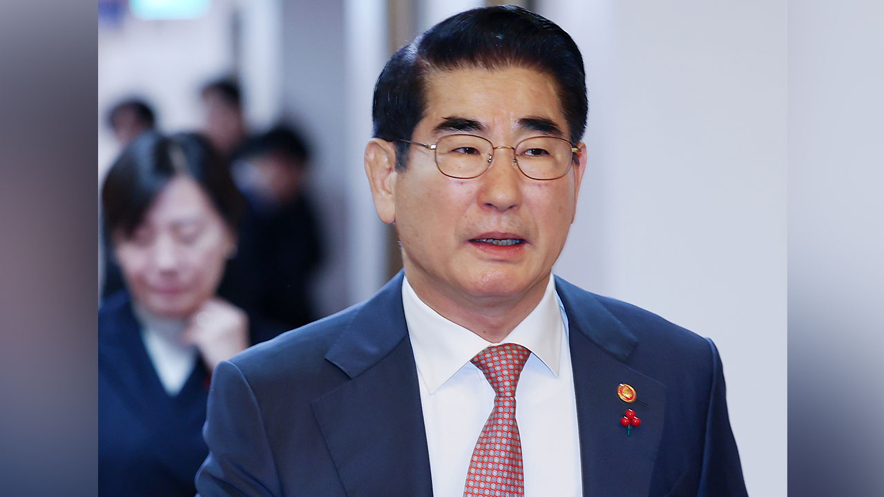 김용현 "오늘 새벽 1시 반 검찰 특수본 자진 출석"
