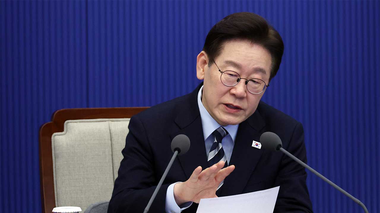 이 대통령 BTS 광화문 공연 안전 바가지 상술 철저 관리