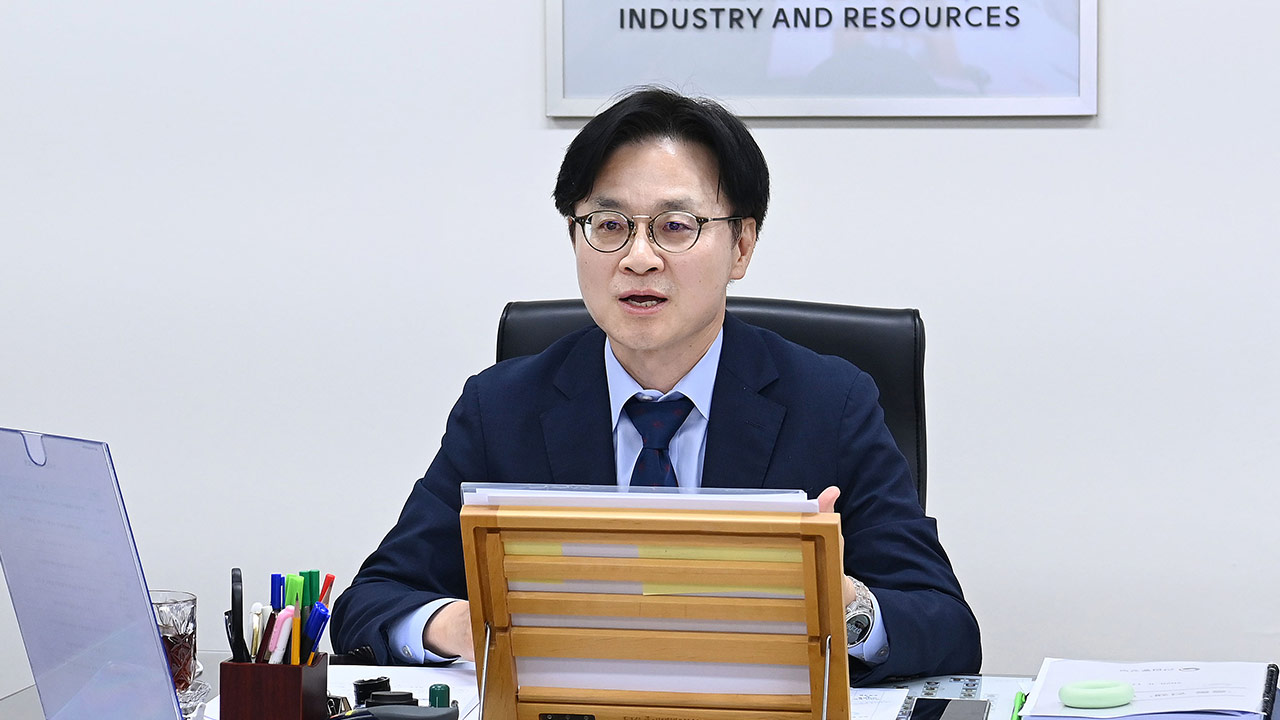 김정관 "석유 최고가격제, 유가 90달러 되면 종료 고려"