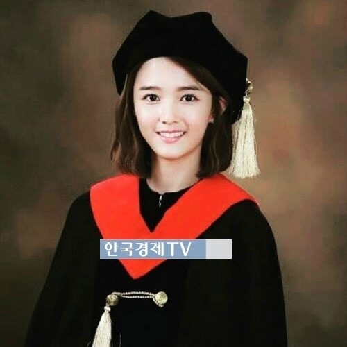 나 이제 대졸이야 남보라, ‘오밀조밀 이목구비 뽀얀피부’