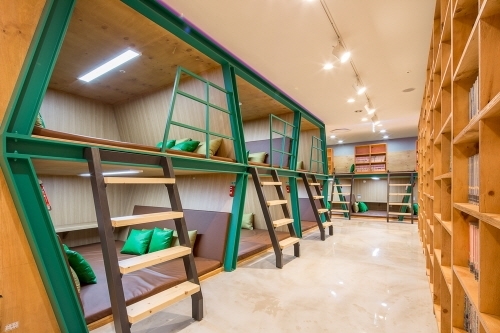 만화카페의 주 고객은 여성, 카툰공감 여성고객에 맞춘 브런치 메뉴 각광