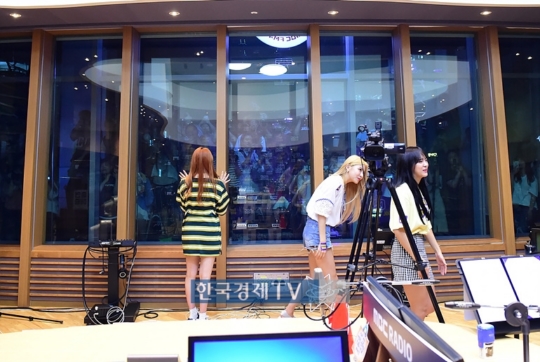 [포토]구구단세미나 MBC 가든 스튜디오 찾은 팬 여러분, 감사해요