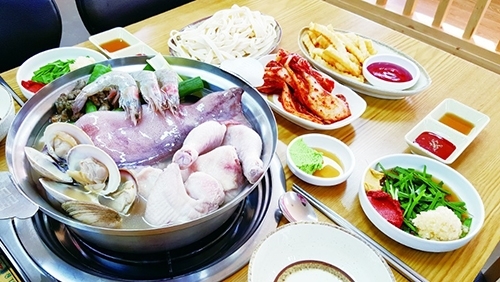 세종시 맛집 ‘대왕해물손칼국수’ 최상급 재료와 정성 가득