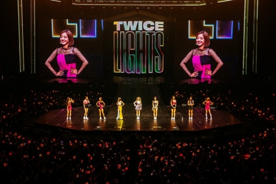 트와이스, 2019 월드투어 아시아 공연 성료…미국 LA 및 북미 투어 출발