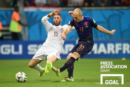 '판 페르시 2골' 네덜란드, 스페인 5-1로 대파