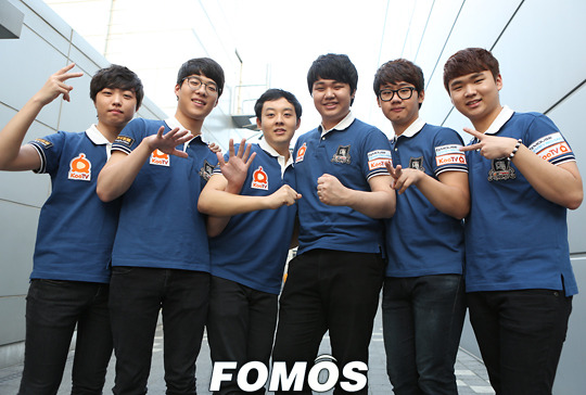 [포토]롤챔스 2라운드 첫 승리를 거머쥔 KOO 타이거즈