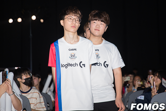 [포토] 카르페-페이트 입장 전의 긴장과 기대