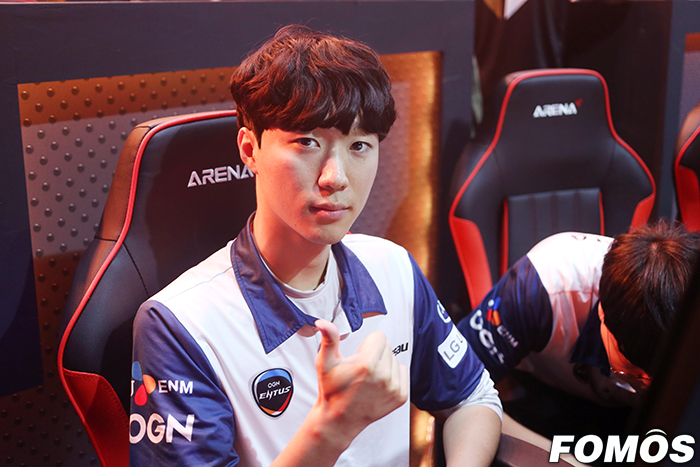 [포토] OGN 포스 인디고 설도훈 종합 1위-페이즈 우승 놓치지 않을 거예요