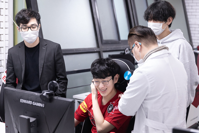 EDG, 中 최초 e스포츠 건강 관리 센터 설립
