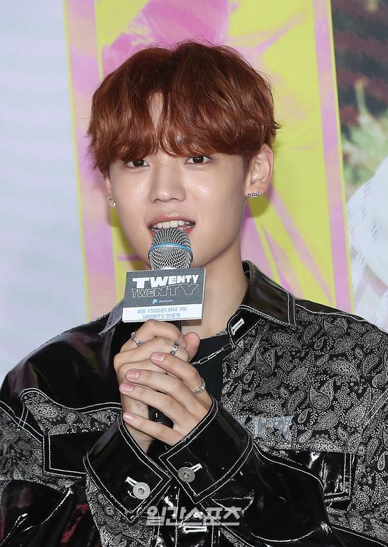 [포토] 찬, 여심저격하는 미소
