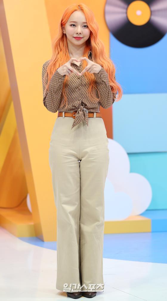 [포토]비비, 화사한 헤어스타일