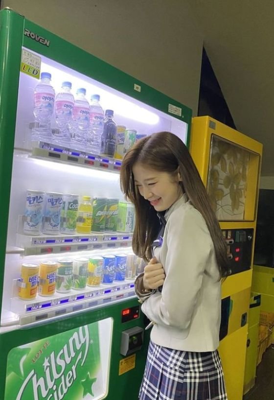 오마이걸 아린, 청춘영화 속 주인공 비주얼 나랑 매점 갈 사람