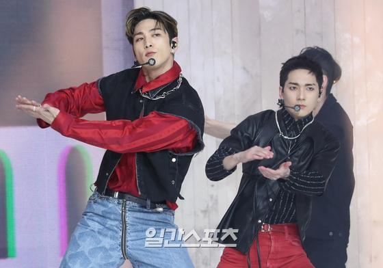 [포토] 백호 새로 개발한 신공