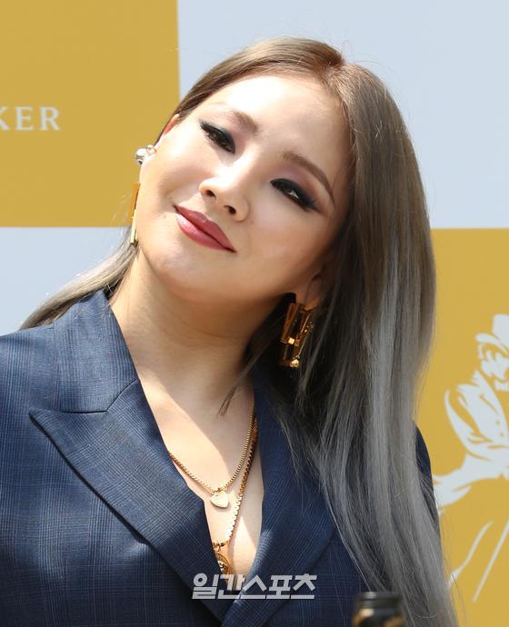[포토] 씨엘 금빛 찰랑