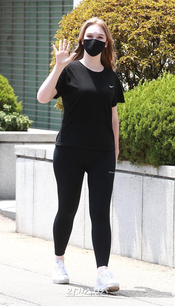 [포토] 마리아, 출근길 레깅스로 뽐낸미모