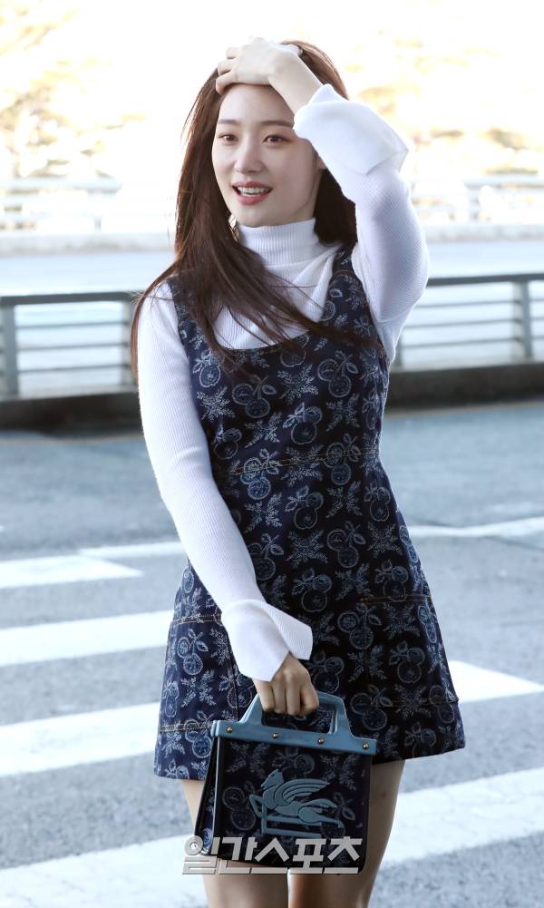 [포토]정채연, 머리를 사수하라!